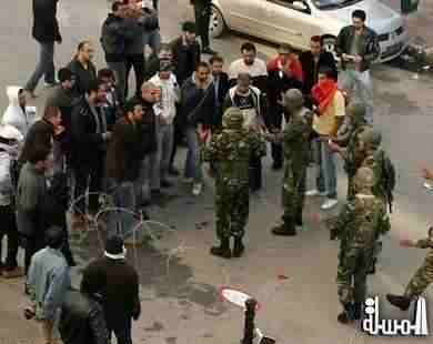 تونس تفرض حظر التجول بعد اشتباكات عنيفة لمئات الشباب بالقفصة