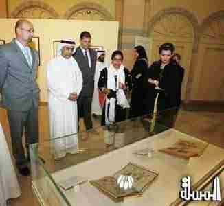 متحف الشارقة للحضارة الإسلامية يفتتح معرض 