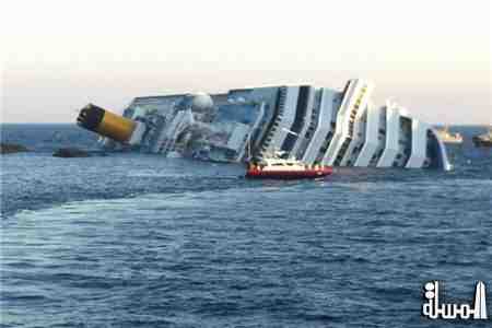 كارثة سفينة السياحة الايطالية 