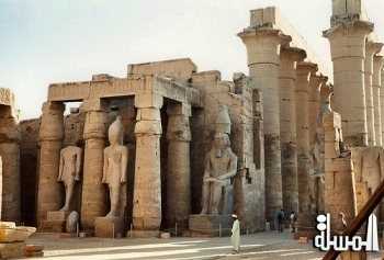 أين ذهب جميع السياح...؟ مصر تتوق لرؤيتهم يعودون مجددا بعد عام على الثورة