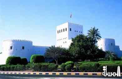 سياحة عمان تبحث تطوير القطاع بمحافظتي شمال وجنوب الباطنة