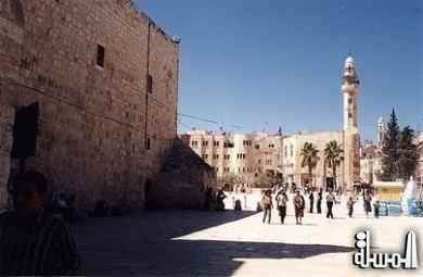 لجنة المرابطين تطالب السلطة بوضع استراتيجية لمواجهة حرب اسرائيل ضد السياحة الفلسطينية