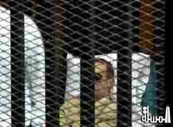 النائب العام يأمر بنقل مبارك الى سجن طرة