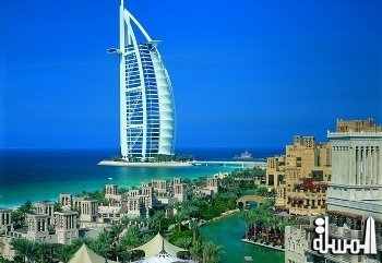 سياحة دبي تبحث التحديات التي تواجه القطاع واتجاهات الأسواق العالمية