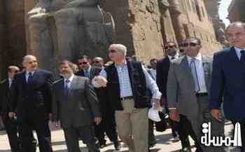 ش.ترابيون: مرسى ينعش السياحة بزيارته للأقصر