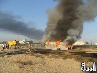 بالصور ..انفجار شاحنة تقل 50 ألف لتر وقود مهرب لغزة قرب مطار العريش
