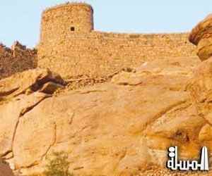 انهيار أكبر قلعة تاريخية في اليمن