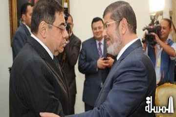 الرئيس مرسى يقرر بقاء النائب العام عبد المجيد محمود في منصبه