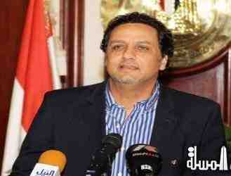 حازم عبد العظيم يكتب : لماذا لا يستطيع مرسي إلغاء إعلان المرشد ؟