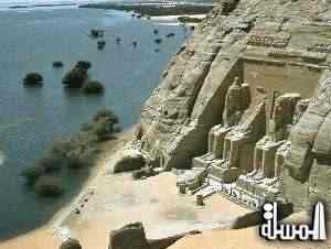 مخاوف على السياحة في مصر بعد «الإعلان الدستوري»
