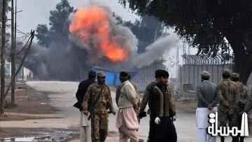 مقتل 4 أفراد في هجوم انتحارى لطالبان على مطار بيشاور