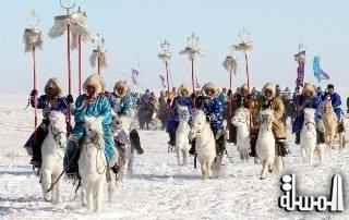 منغوليا تطلق مهرجان الجليد والثلج 2013