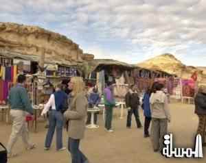 تونس : إيرادات السياحة زادت 30% عام 2012