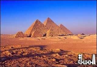 بالمستندات السياحة والاثار ينفيان تأجير الآثار المصرية لدول عربية
