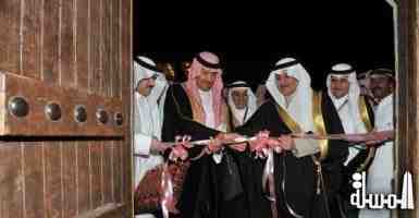 الامير فهد بن سلطان ورئيس هيئة السياحة يفتتحان متحف قلعة تبوك