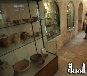 متحف اثار طولكرم يواصل أعمال تاهيل أقدم حصادة في فلسطين