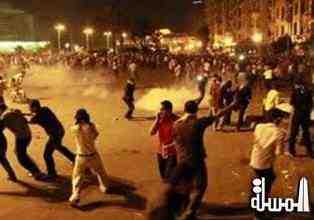 ميدان عبدالمنعم رياض يشهد اشتباكات متقطعة وسط قنابل الغاز المسيل للدموع