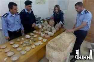 ضبط 900 قطعة أثرية تعود لعصور مختلفة في بيت لحم