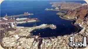 الفطيسي يعتمد المخطط الرئيسي لتطوير ميناء السلطان قابوس للاستخدام السياحي