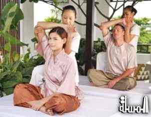 سياحة تايلندا العلاجية تخترع (التجميل بالصفع)