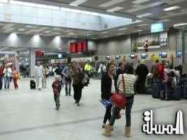 مطار الغردقة يشهد اليوم 152 رحلة طيران دولية