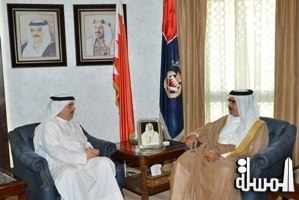 وزير الداخلية يطلع على الخطة الإستراتيجية لشركة طيران الخليج