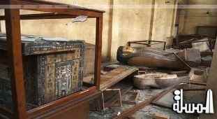 وفد منظمة اليونسكو يتفقد متحف ملوى بالمنيا ويعد بإعادة تأهيله