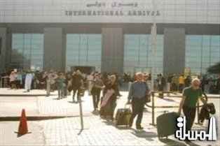مطار الغردقة الدولي يستقبل 2000 سائح من مختلف الجنسيات