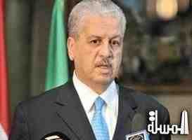 رئيس الوزراء الجزائري يتفقد مشروع تعزيز منشآت مطار تبسة