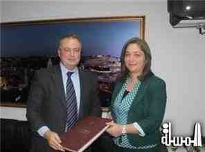 معايعة تبحث مع سفير روسيا سبل دعم حركة السياحة الى فلسطين