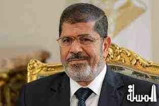 مرسي يدعو المحكمة تركه ليمارس مهام منصبه كرئيس شرعي للبلاد