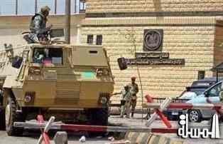 وصول طائرة عسكرية تقل مرسي لسجن برج العرب