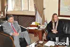وزير سياحة الاردن يبحث مع مدير معهد الاثار البريطاني سبل التعاون