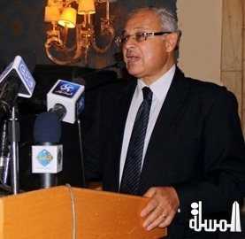 Zazou: Egypt s tourism revenue to drop by 39 percent