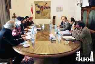عرب يجتمع باللجنة الوزارية للسينما المصرية