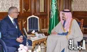 زيدان يبحث سبل تعزيز العلاقات السعودية الليبية