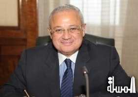 وزير سياحة مصر ينال شهادة تقدير لجهوده من اتحاد شركات السياحة البولندى