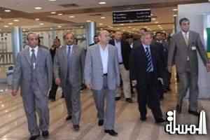 وزير الطيران المصرى يتوقع زيادة حركة الطيران خلال 2015