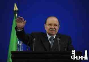 الرئيس الجزائرى بوتفليقة يؤدى اليمين الدستورية لفترة رئاسة رابعة