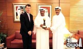 مطار دبي الدولي يحصد جائزة المطار الرائد في الشرق الاوسط 2014
