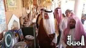 الأمير سلطان بن سلمان يزور متحف الدبيخي في بريده
