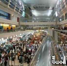 مطارت الامارات استقبلت 24.4 مليون مسافر خلال الصيف