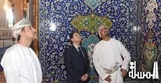 الأمين العام لمنظمة السياحة العالمية يزور جامع السلطان قابوس الأكبر
