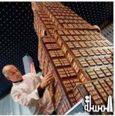 مطارات دبي تكشف عن أطول مجسم لبرج خليفة من الشوكولا