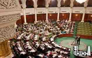 أول برلمان منتخب في تونس منذ الثورة يفتتح جلساته