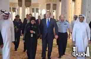 رئيس وزراء استراليا يزور جامع الشيخ زايد الكبير بأبوظبى