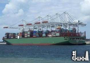 أكبر سفينة حاويات في العالم تسدد 6 ملايين و240 ألف جنيه لعبور قناة السويس