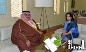 الشيخة مى تبحث مع وزير الخارجية التعاون المشترك لتحقيق هدف التواصل الثقافى بالبحرين مع جميع الجهات
