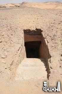 الدماطى : اكتشاف 6 مقابر أثرية تعود للعصر المتأخر غرب أسوان