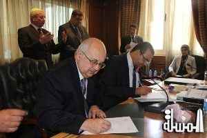 سراج الدين يوقع اتفاقيات لإنشاء سفارات مكتبة الإسكندرية للمعرفة بالجامعات المصرية